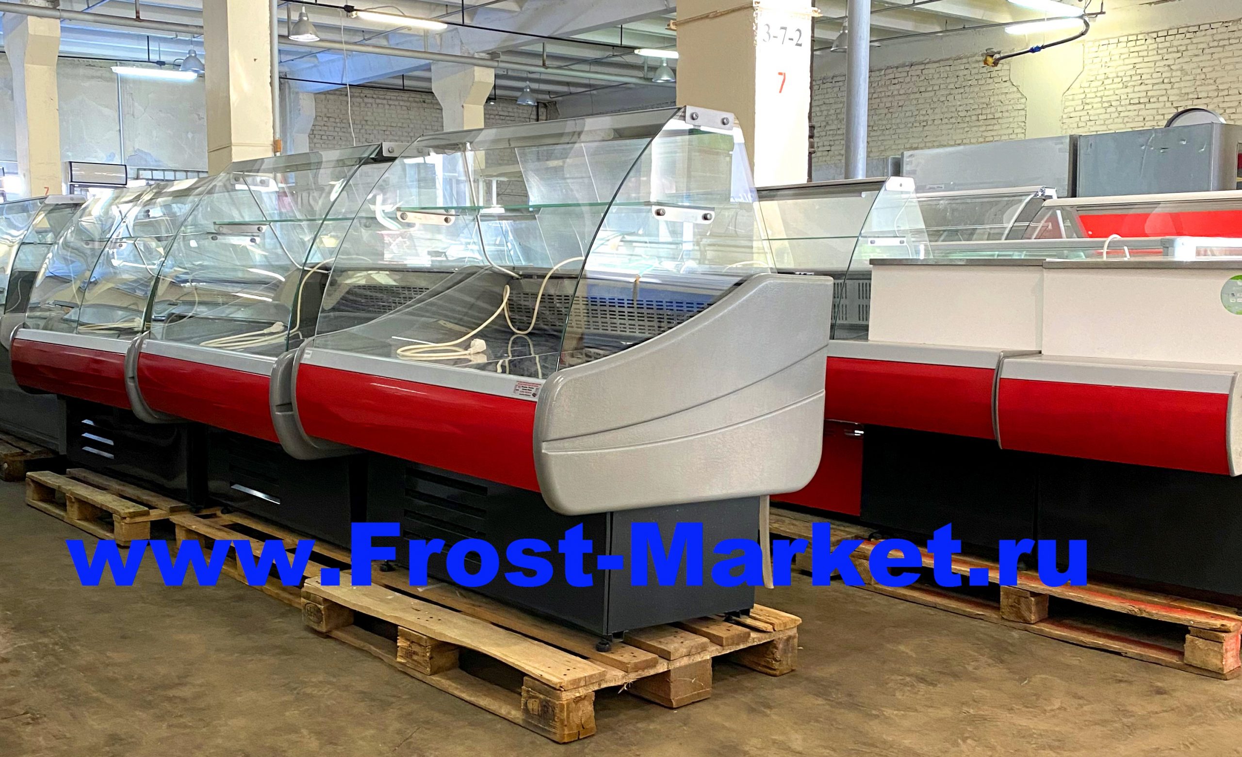 Поступили в продажу витрины бу Cryspi Octava