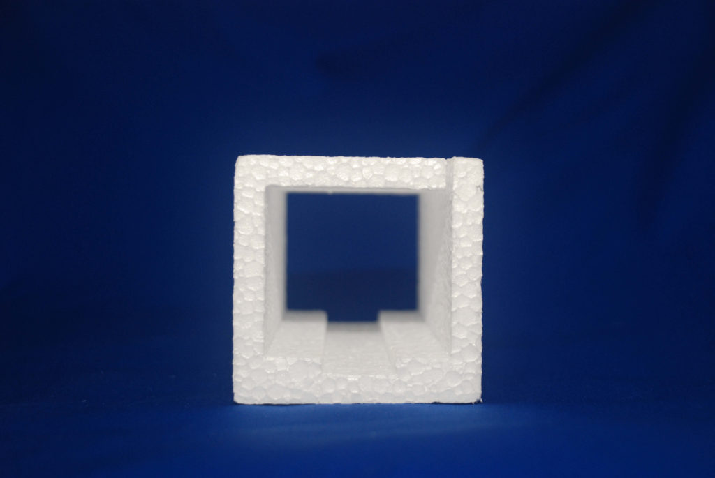 Г образный профиль из пенопласта