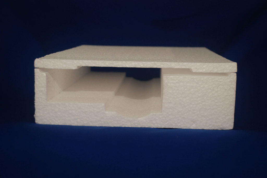 П профиль из пенопласта